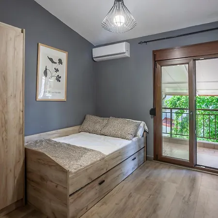 Akemi Seaside Chanioti